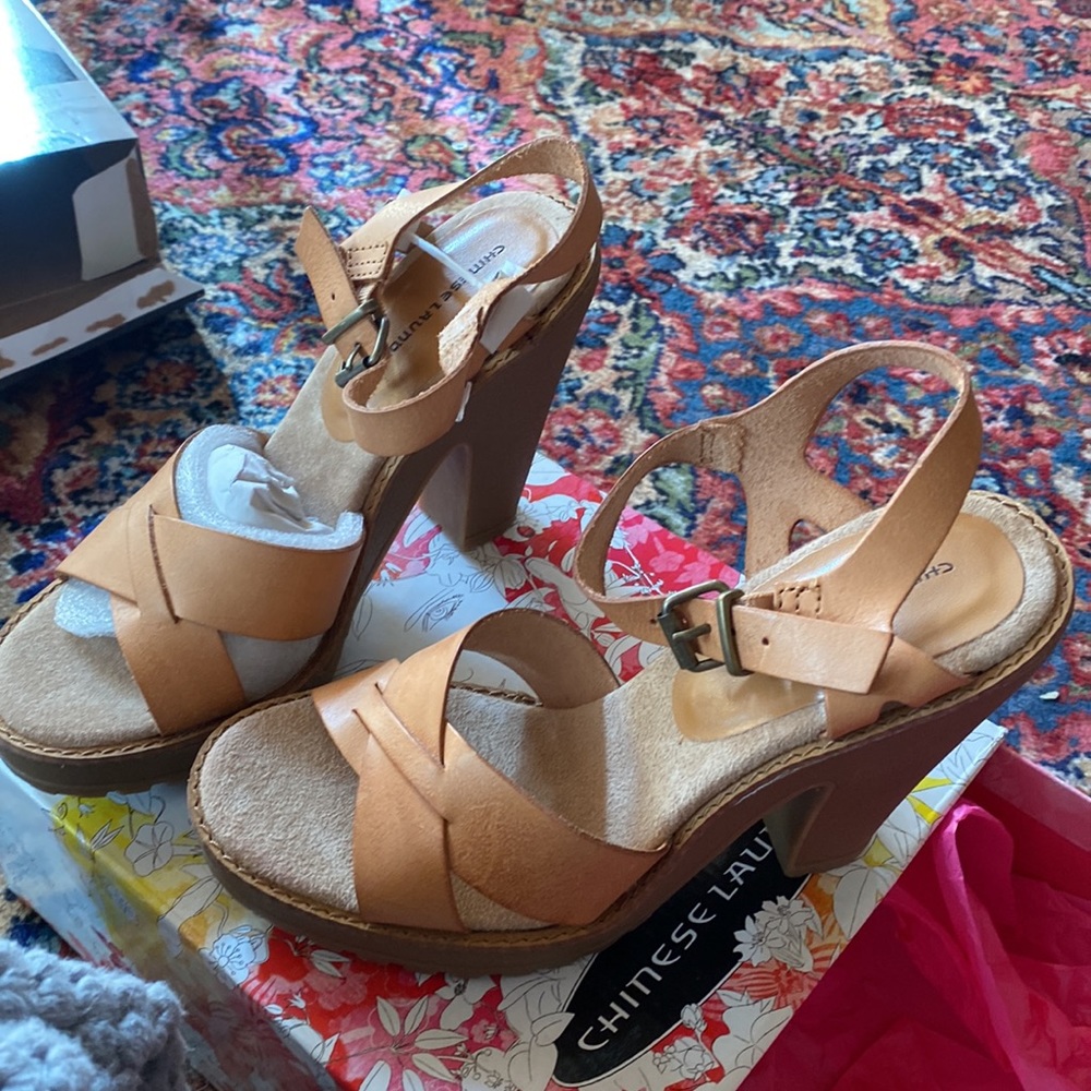 NWT/Box Chinese Laundry Tan Leather Platform Sandal Sz 7